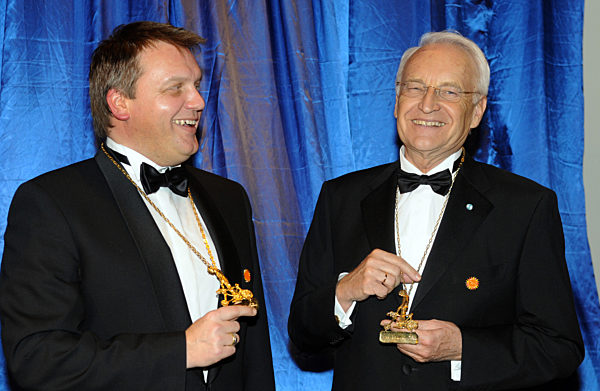 Der Entertainer Hape Kerkeling und der ehemalige bayerische...