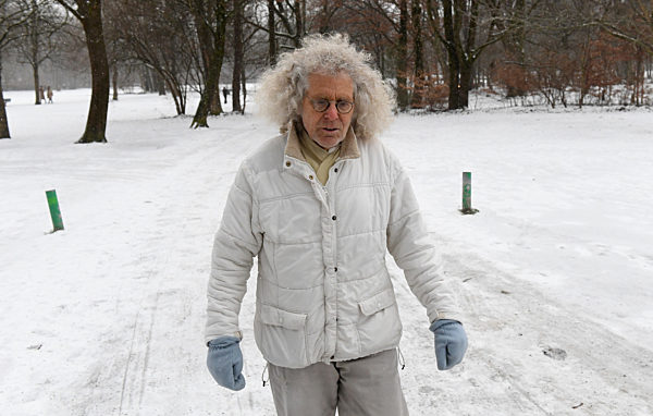 EXCLUSIVE - Ein Spaziergang mit Rainer Langhans