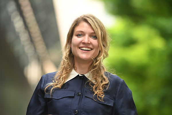 Ein Spaziergang mit Lara Mandoki