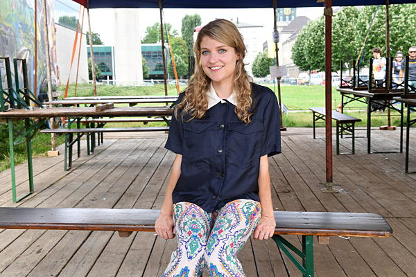 Ein Spaziergang mit Lara Mandoki