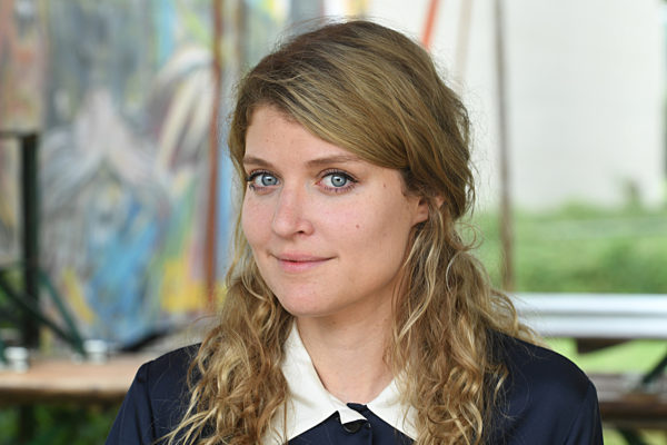 Ein Spaziergang mit Lara Mandoki