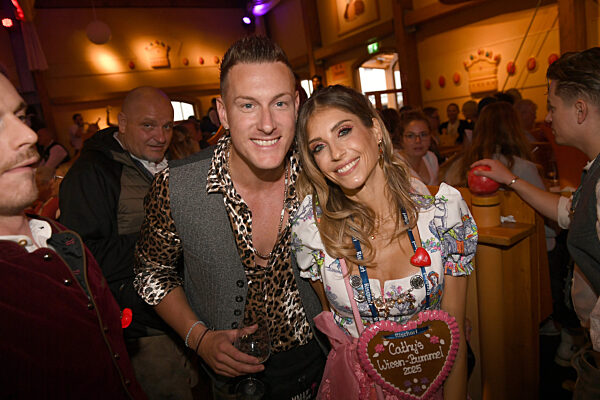 Fortsetzung 190. Oktoberfest - Cathy Hummels Wiesn-Bummel