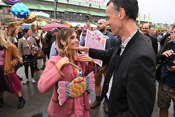 Fortsetzung 190. Oktoberfest - Cathy Hummels Wiesn-Bummel