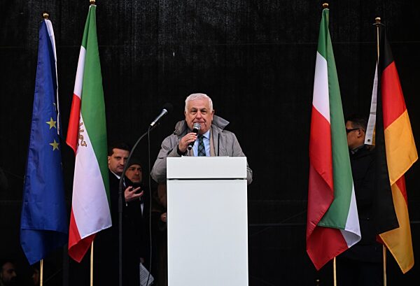 62. Münchner Sicherheitskonferenz - Demonstration