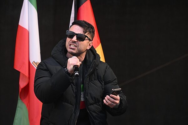 62. Münchner Sicherheitskonferenz - Demonstration