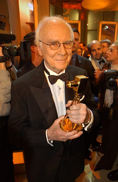 Preistraeger Vicco von Bülow alias Loriot bei der Verleihung der Goldenen...