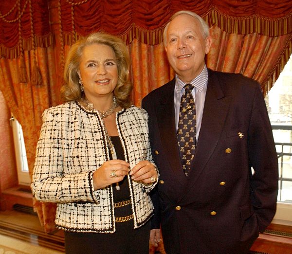 Ira von Fürstenberg - hier mit Michael Cavendich - stellte im Hotel Adlon...