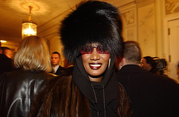 Grace Jones bei der Gala "Cinema for Peace" 2004 im Berliner Schauspielhaus
