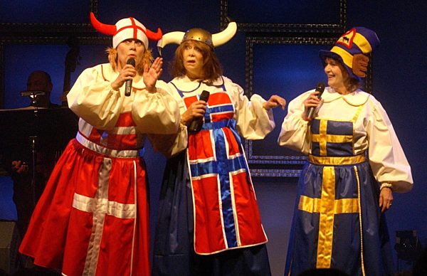 Gitte Haenning, Wencke Myhre und Siw Malmkwist (v.l...