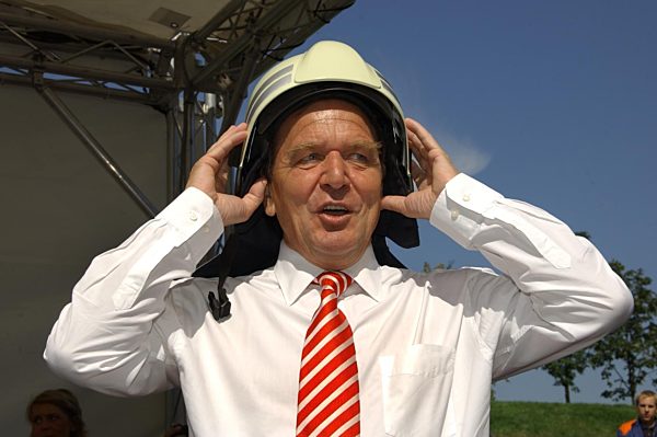 Die deutsche Jugendfeuerwehr zu Besuch im Bundeskanzleramt...