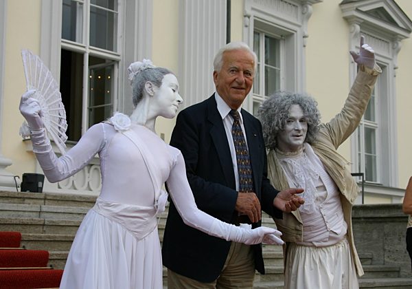 Alt-Bundespraesident Richard von Weizsaecker
Sommerfest 2006 beim...