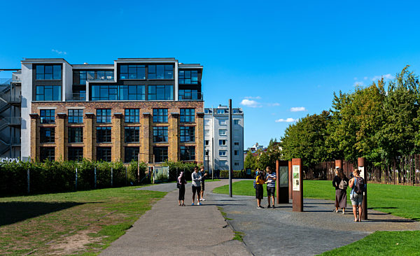 Mauer Gedenkstätte Bernauer Strasse in Berlin