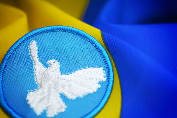 Friedenssymbol auf der Fahne der Ukraine