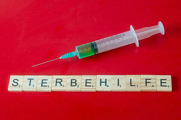 Writing "euthanasia" With Letter Cubes And Lethal Injection