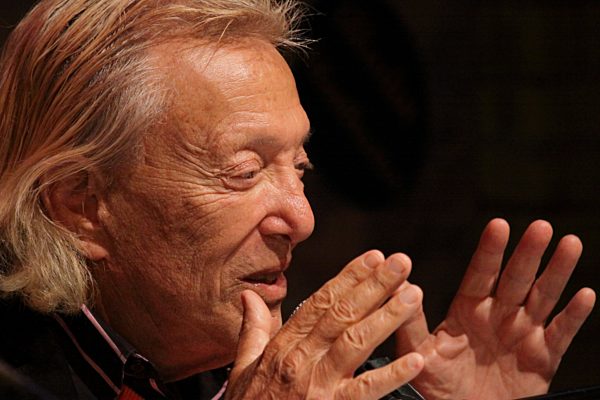 Rolf Eden stellt im Rahmen des Harbourfront Literaturfestivals sein Buch...