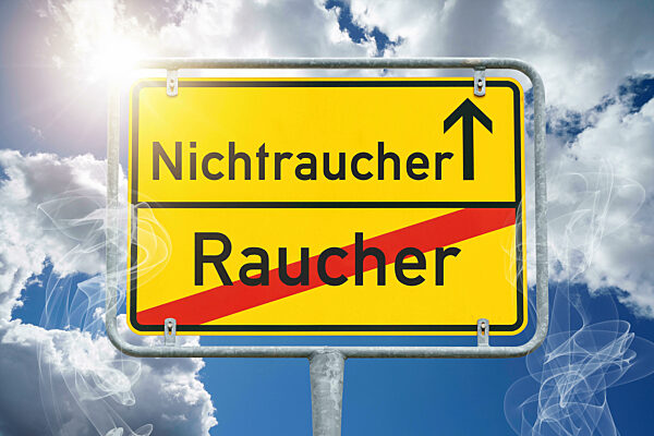 9 January 2023: Sign In Front Of Blue Sky, Non-smoking Instead Of Smoking. Stop Smoking Icon Image PHOTOMONTAGE