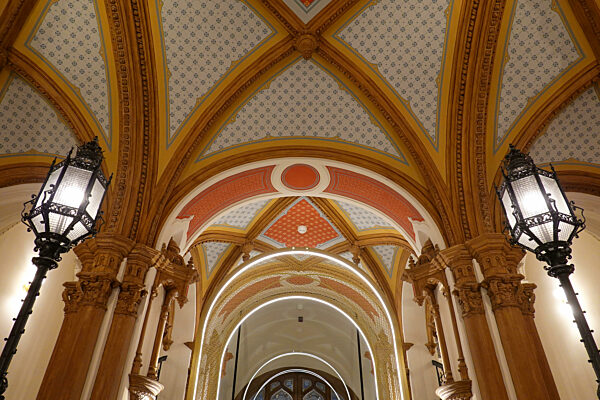 Budapest, Andrassy Ut, Drechsler Palota, Ödön Lechner 1893-1896, Today Luxury Hotel 'W Budapest Hotel'