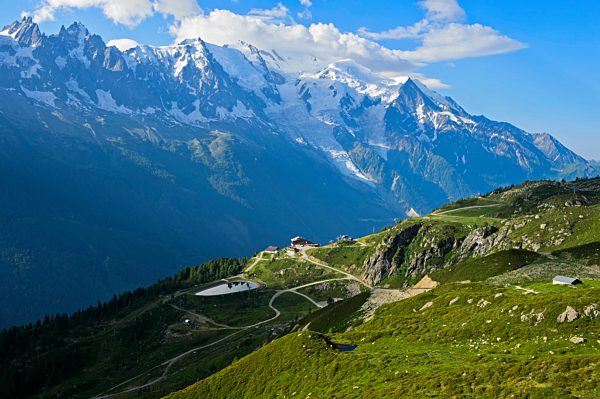 Alpenpanorama mit Mont Blanc, Chamonix, Hochsavoyen, Frankreich /