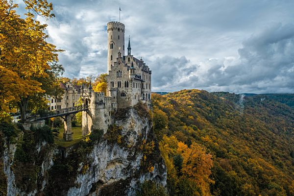 Schloss Lichtenstein im Herbst