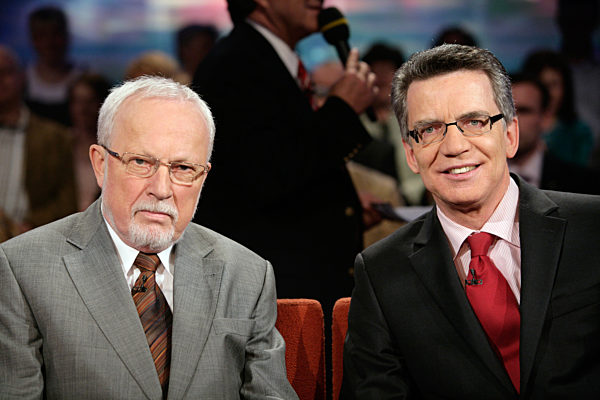 MDR-Riverboat Lothar und Thomas de Maiziere