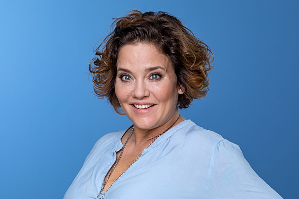 EXCLUSIVE MDR Riverboat - Muriel Baumeister