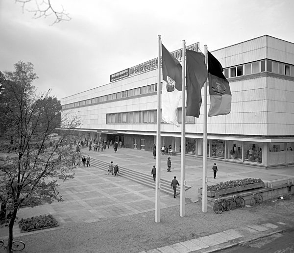 DDR - Konsument-Warenhaus in Cottbus