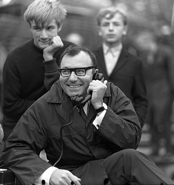 DDR - Sportmedien - Reporter Werner Eberhardt am Telefon - 1969