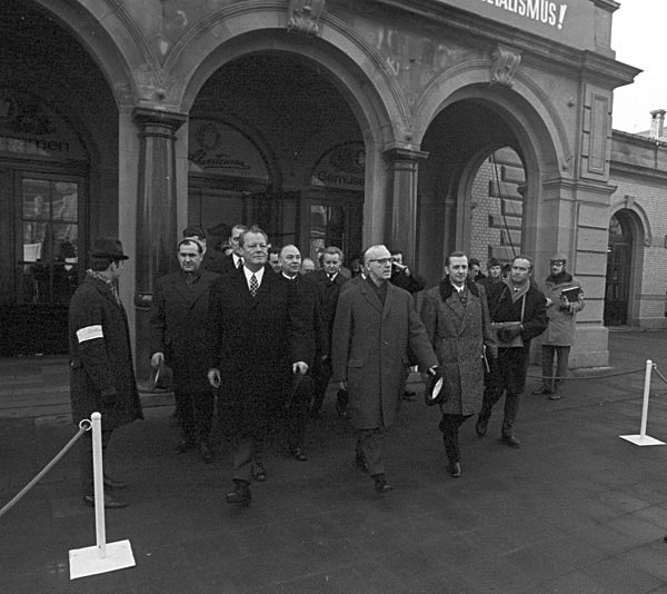 DDR - Politik - Willy Brandt trifft in Erfurt ein - 1970