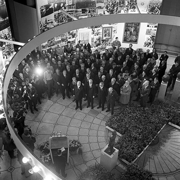 DDR - Kultur - Walter Ulbricht auf der Kunstausstellung - 1969