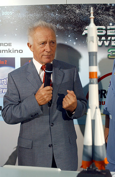 Sigmund Jähn in Weltraumausstellung