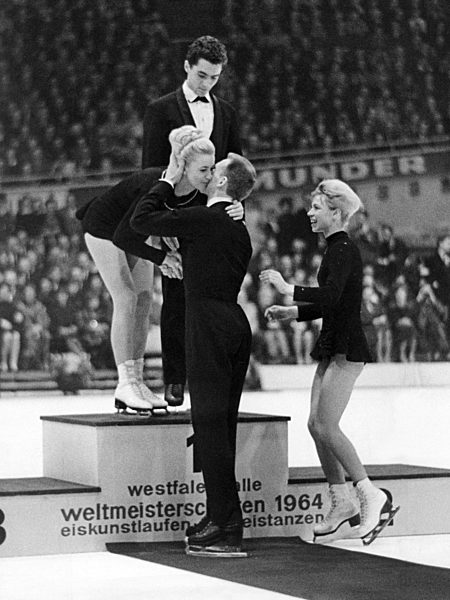 Kilius/Bäumler verteidigen 1964 WM-Titel im Eiskunstlauf erfolgreich