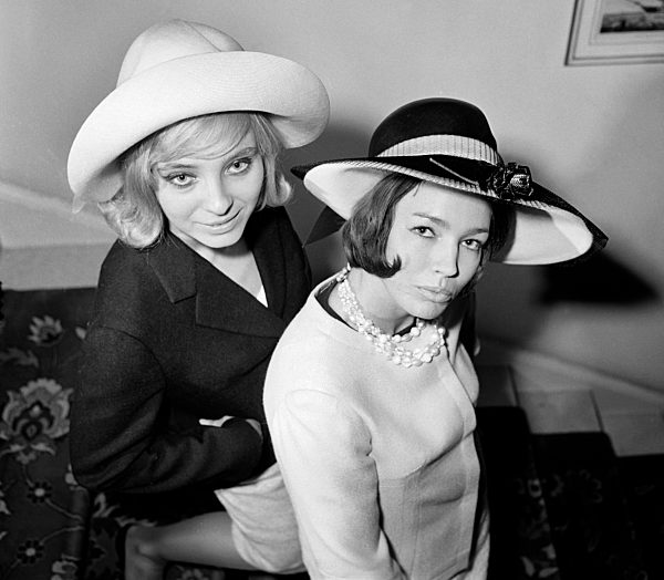Damen Hutmode Frühjahr/Sommer 1965