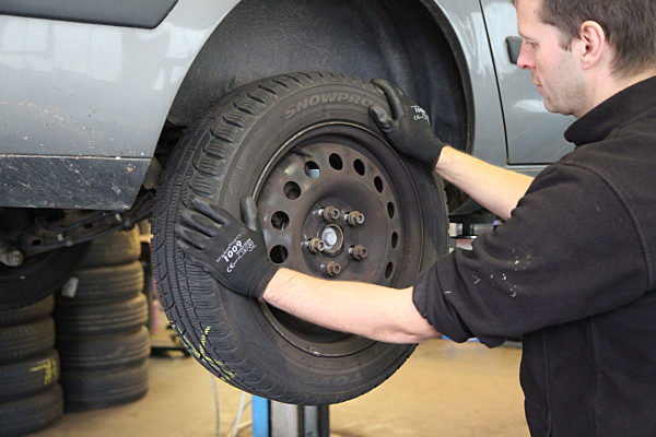 Themenbild - Reifenwechsel