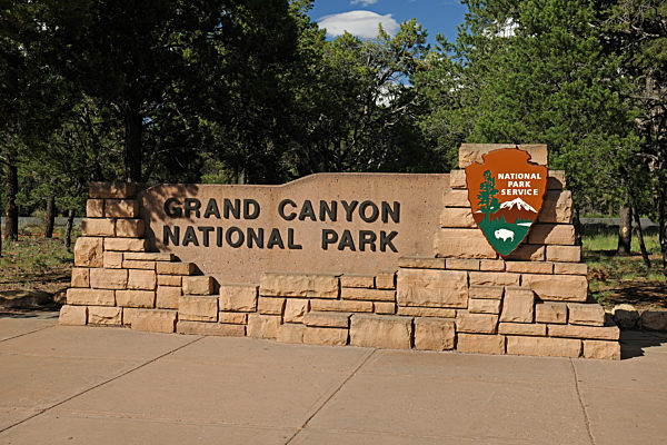 Eingangsschild am Grand Canyon South Rim, Suedrand, Arizona, Suedwesten, USA