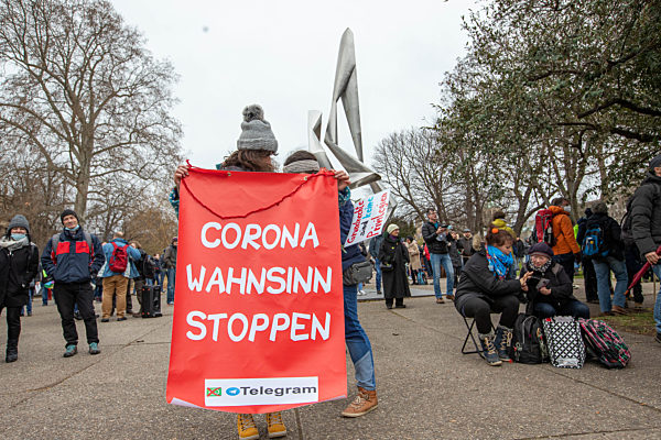 Querdenken 711, Demo bei der Stuttgarter Landtag, 13.03.2021, Foto: EIBNER/DROFITSCH
