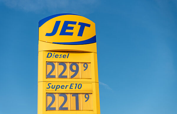 Tankstellen Preistafeln, Oldenburg, 1ß.03.2022