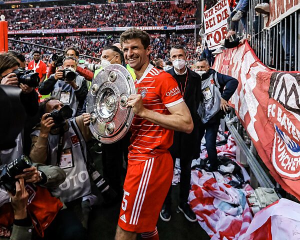 FC Bayern Muenchen vs. VFB Stuttgart, Fussball Bundesliga, 08.05.2022, Saison 2021/2022, 33. Spieltag