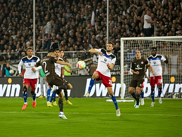 FC St. Pauli vs. HSV, 2. Bundesliga, Hamburg, Spielzeit 2022/2023, 12.Spieltag, 14.10.2022