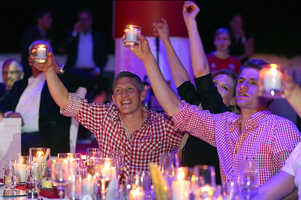 FC Bayern Muenchen feiert den Gewinn der Deutschen Meisterschaft