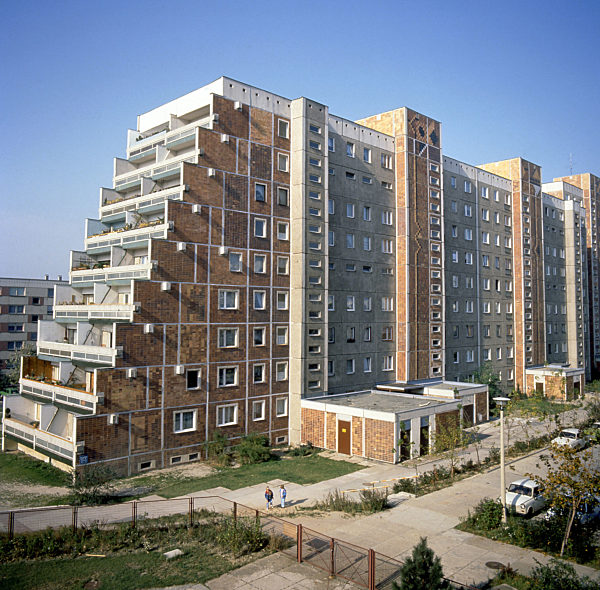 DDR - Plattenbau Terrassenhaus