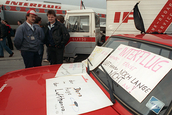 Die ehemalige DDR-Luftfahrtgesellschaft Interflug stellte am 30.04...
