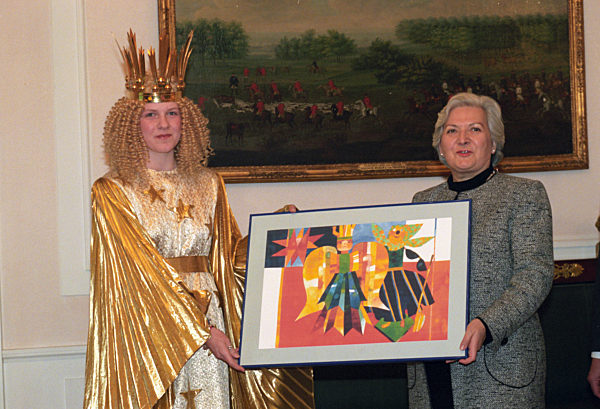 Das Nürnberger Christkind überreicht am 14.11...