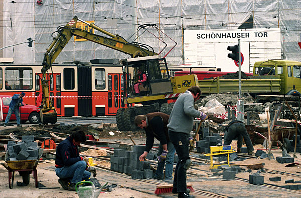 Das Bild der Baustelle am Rosenthaler Platz in Berlin-Mitte vom 03.11...