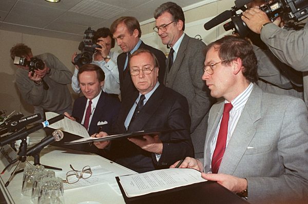 Opel AG - Treuhand (Archivfoto und Text 1991)