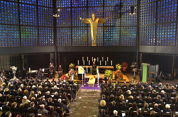 Trauerfeier für Hildegard Knef