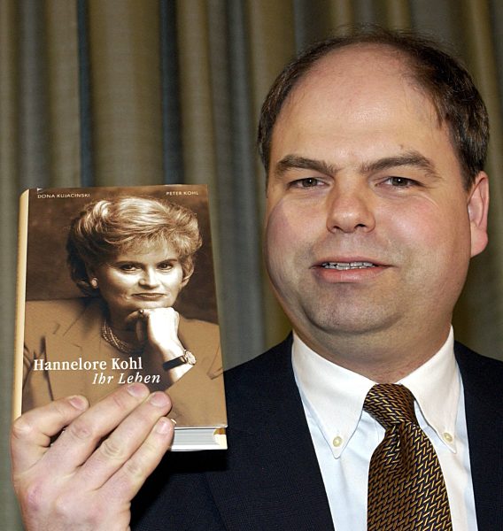 Peter Kohl stellt Buch über seine Mutter Hannelore vor