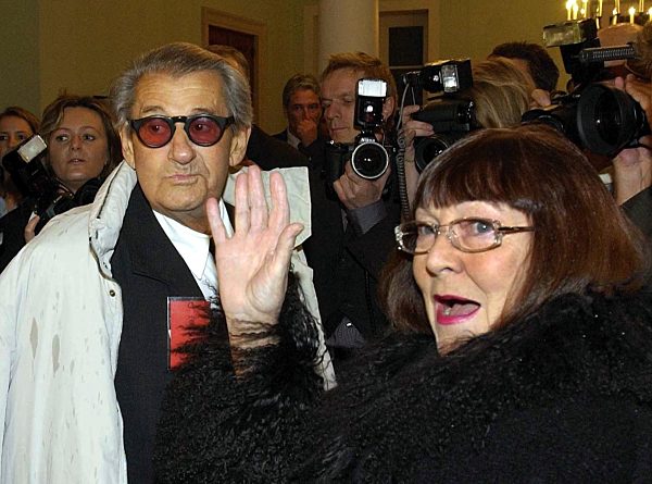 Helmut Newton zu Benefiz-Modegala für Kinder in Not