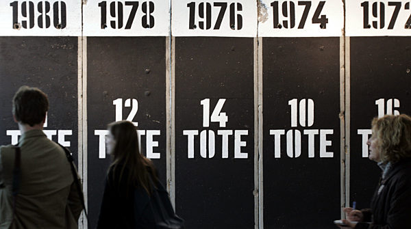 Einweihung Mauergedenkstätte Marie-Elisabeth-Lüders-Haus