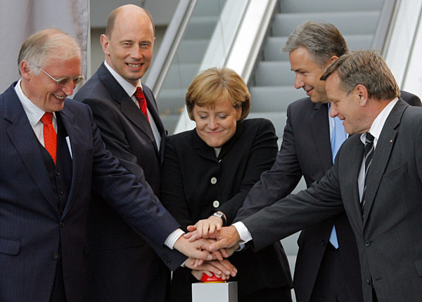 Eröffnung Berliner Hauptbahnhof - Knopf