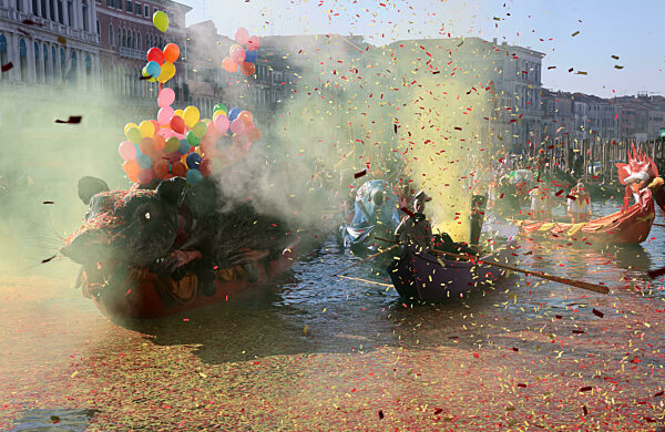 Water procession of the Pantegana Venice Carnival 28 January 2024